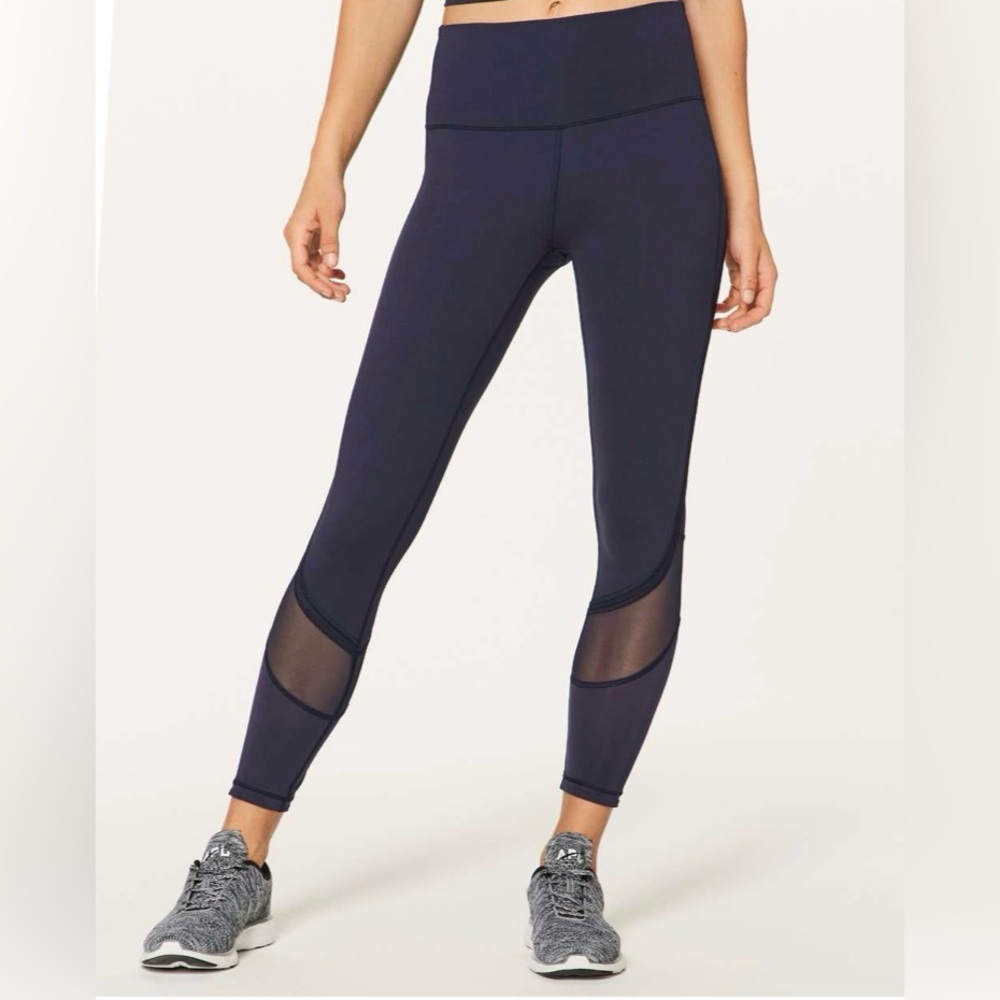 Lululemon Fresh In Mesh Tight (25")
Midnight Navy